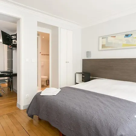 Apartment Sourdiere Louvre Vendome With Ac